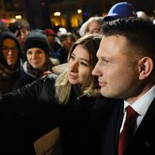 Co za zakończenie dnia! Pełen Rynek w Gnieźnie! Bardzo Wam dziękuję!  #mentzen2025 #mentzen #sławomirmentzen