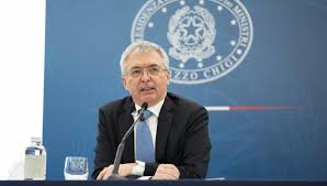 May 27, 2021 · nuovo contributo a fondo perduto per partite iva e professionisti con il decreto sostegni bis. Sostegni Bis Alle Imprese Contributo Pari A Quanto Gia Incassato Ma Via A Nuovo Canale 2021 Niente Canone Rai Per Bar E Ristoranti Adessonews Italagevolazioni Finanziamenti Agevolazioni Norme E Tributi