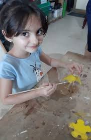 One of our youngest ekoskola committee members has been very hard at work!  Here we can see her making a bird-feeder, clearing up the valley between  San Gwann & Swieqi (her neighbourhood)