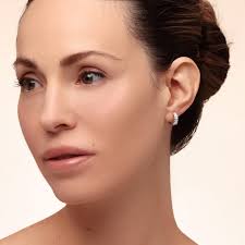 עגילי "אלנור" חישוק אמרלדים