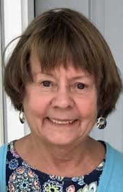 Denise Delong's Instagram, Twitter & Facebook