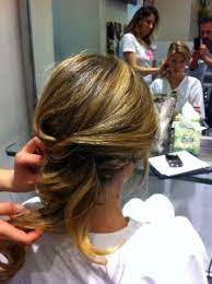 Sep 17, 2018 · capelli raccolti ma morbidi, trecce e chignon spettinati: I Capelli Raccolti Per Cerimonia Per Un Tocco In Piu Di Eleganza E Sensualita Cambiarestile It
