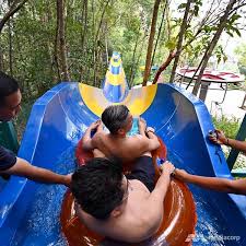 Hotels nahe escape theme park reservieren. World S Longest Tube Water Slide In Penang Enters Record Books