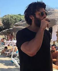 In una storia di can compare la foto della nipotina di diletta. Are Can Yaman And Diletta Leotta At The End Of The Road Paolone They Are Tired Of This Acting