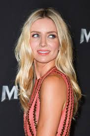 Annabelle Wallis: Unpacking Her Iconic Style, Confidence, And Daring Red  Carpet Moments
