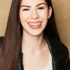 Sandra Shea's Instagram, Twitter & Facebook