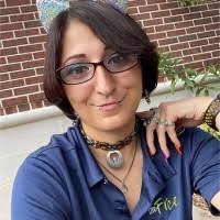 100+ perfiles de «Nethaway»