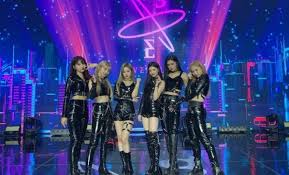E:u, sihyeon, mia, onda, aisha and yiren. K Pop Comeback Spotlight Everglow Stuns With Second Mini Album 77 82x 78 29