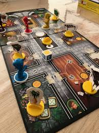 Cluedo Junior Les Activites De Maman Jeux De Societe Enfant Cluedo Jeux De Societe