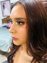 Aleyda Herrera's Instagram, Twitter & Facebook