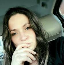 Who can move a 40 foot shipping container in New River?