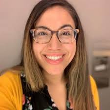 Doris Galarza's Instagram, Twitter & Facebook