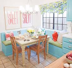 Sama seperti ruang lainnya, ruang makan sebaiknya nyaman dan bersih karena digunakan sebagai area sosial, bahkan terkadang tamu sebagai undangan untuk makan bersama. Platform Properti Terlengkap Dan Kumpulan Desain Rumah Tips Model Ruang Makan Pada Rumah Minimalis Desain Rumah Minimalis Desain Rumah Idaman Desain Rumah Sederhana Desain Interior Rumah Desain Exterior Rumah Furniture Rumah