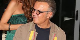 Ο μιχάλης ρέππας, ο επιτυχημένος σεναριογράφος και ηθοποιός βρέθηκε καλεσμένος στο the 2night show και τον γρηγόρη αρναούτογλου. Mixalhs Reppas Zw Apo Thn Elehmosynh Papa8anasioy Kai Antwnopoyloy Toys Xrwstaw 66 000 Eyrw Binteo Zwh Iefimerida Gr