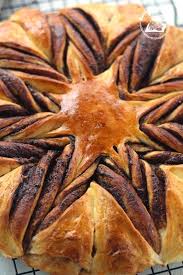I Have Been Bookmarked This Beautiful Braided Nutella Star Bread For Quite A While When I Saw Very Good Price Of Nutella S Nutella Star Bread Bread Star Bread