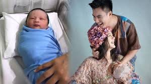 Dari gambar diatas terbukti bahwa pak prabowo dan pak jokowi juga menghargai umat nasrani. Selisih Seminggu Baim Wong Ungkap Perbedaan Tubuh Kiano Dan Anak Kembar Syahnaz Sadiqah Tribun Ternate