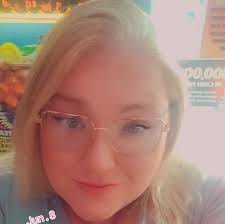 Tattoo artist recommendations for minimalist floral wrist tattoos