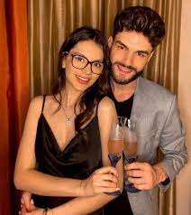 Jun 20, 2021 · cleopatra stratan și edward sanda se pregătesc de nunta programată în această vară. B1zzte5qb3x0bm