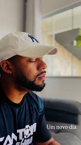 Um novo dia ♥️Seja grato! Deus te abençoe .#umnovodia #hinos #louvor