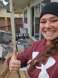 What are reasonably priced dumpster or junk hauling options?