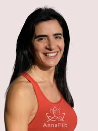 Suite à son inscription à l'ADEM en octobre 2022, Anna Maria Rocchio  découvre la formation Start Your Business.