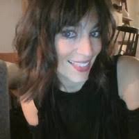 Jennifer Arend's Instagram, Twitter & Facebook