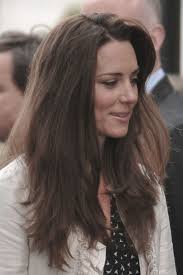 Regis salons uk show you how to recreate kate middleton's two signature style: Kate Middleton S Hairstyles Hair Colors Steal Her Style