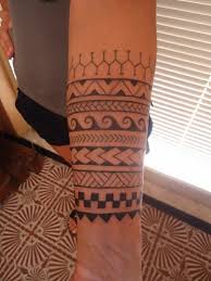 Armband Tattoo Symbole Und Bedeutungen Tattoos Zenideen Armband Tattoo Eulen Tattoo Unterarm Armband Tattoo Mann