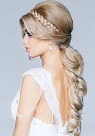 Au programme de ces nouvelles collections ? Idee Chignon Mariee Location Robe Mariee Moderne Facebook
