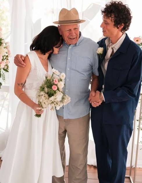 🥹💍 One photo from Tallulah Willis' wedding is touching hearts everywhere. Bruce  Willis was proudly by his daughter's side for the emotional family  celebration, and a beautiful black-and-white image captured a particularly