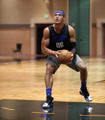 Just like other nba starts he also wears nike zoom kobe 4 protro shoes. Nick Depaula On Twitter Aaron Gordon Debuts His New Zen 00 Sneaker By 361 Shoe Features His Yin Yang Inspired Ag Logo Along The Tongue And Magic Inspired Pinstripe Details Https T Co Krzfvpptl2