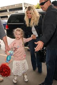 Born july 10, 1980) is an american singer, actress, fashion designer, and author. Jessica Simpson S Tony Romo And Dallas Cowboys Gossip Nostalgia