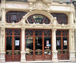 Последние твиты от majestic cafe & bar (@majesticcafedet). Cafe Majestic Wikipedia