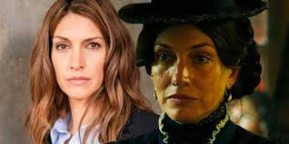 Clara Dutton's Instagram, Twitter & Facebook