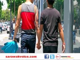 Kalau anda masih ingat akan kes liwat 1, anda pasti tahu apa keterlaluan mahathir. Kini Ada 310 000 Gay Di Malaysia Sarawakvoice Com