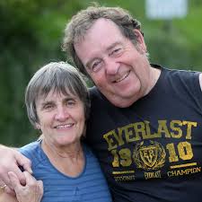 Three generations inspired to run in Robin Hood Mini Marathon by Notts  County legend