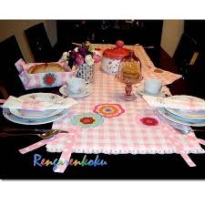 Yaz Balkonlarina Bahcelere Yemek Odalarina Fotograflarin Devami Icin Kaydiriniz Ekose Duck Kumas Uzerine Kot Kumas Yunus Yemek Odalari Tasarim Balkon Bahce