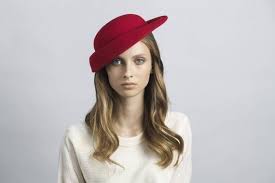 Pin By Karola On Bridal Hat In 2020 Cocktail Hat Hats For Women Summer Hats For Women