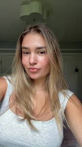 Camille Kraus's Instagram, Twitter & Facebook