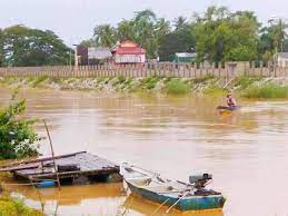 Situasi sama berlaku sungai golok di kuala jambu, tumpat meningkat 1.90 meter melebihi paras normal 0.70. Dua Sungai Di Kelantan Lepasi Paras Berjaga Jaga