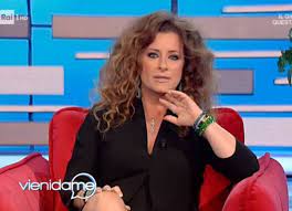 Valentina persia età altezza e biografia. Depressione Post Partum Valentina Persia Racconta La Sua Esperienza Video Maternita It