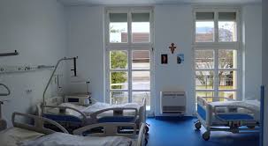 A kórház kápolnája az egyetlen magyarországon, amely. Poszt Covid Reszleget Adtak At A Budapesti Szent Ferenc Korhazban Szmo Hu