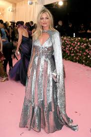Kate Moss Wearing Custom Marc Jacobs To The 2019 Met Gala Met Gala Dresses Celebrity Dresses Gala Dresses