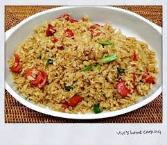 Nasi Goreng Sosis Ala Vivi East Meet West Fried Rice My Style Yes It Is Hot And Spicy We Indonesian Love Our Sambal Gebratener Reis Leckere Salate Rezepte
