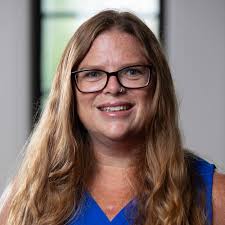 Sarah Robertson: Staff Directory: Departments: Office of Student Life:  Indiana University Bloomington