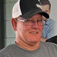 Brad Benham's Instagram, Twitter & Facebook