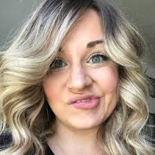 Kaylee Whitehead (mom2qtpies)