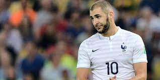 Le jeune champion est apaisé, transformé par la paternité. Equipe De France Fin De Partie Pour Karim Benzema Le Point
