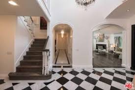 Kyle richards of the real housewives of beverly hills and her husband, luxury real estate agent mauricio umansky, have bought a getaway in la quinta for $2.35 million. Real Housewife Kyle Richards Lists Bel Air Home For Sale Observer