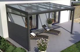Wind Und Regenschutz Fur Ihr Terrassendach Seitenkeile Und Seitenwande Erweitern Und Verschonern Ihre Terra Terrassen Dach Terrassendach Uberdachung Terrasse
